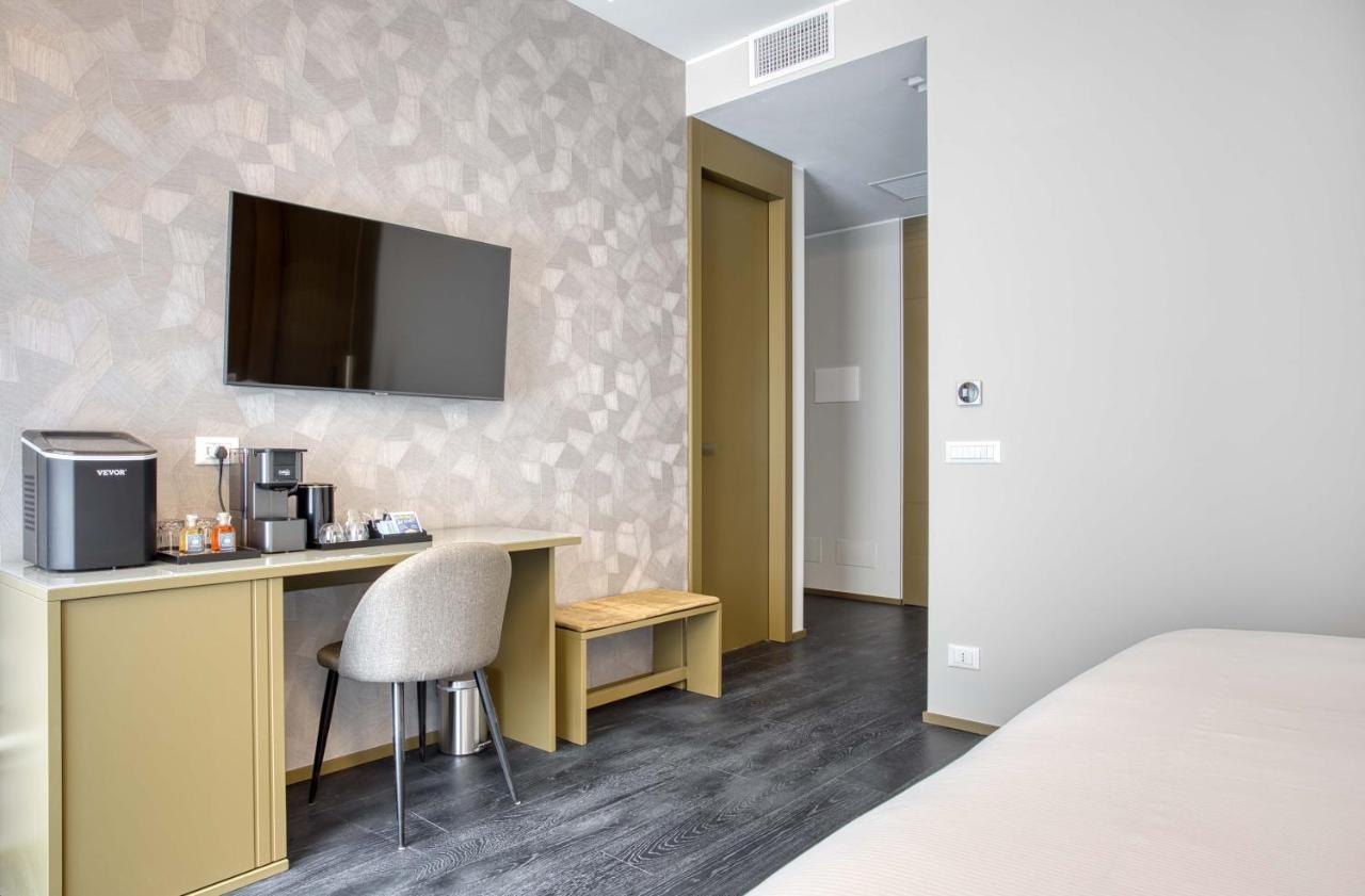 Le Suite Del Corso The Smart Boutique Aparthotel By Ospitami Milano Exteriör bild