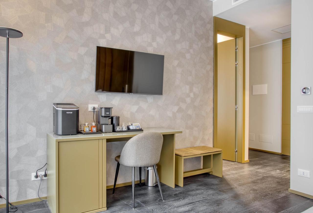 Le Suite Del Corso The Smart Boutique Aparthotel By Ospitami Milano Exteriör bild